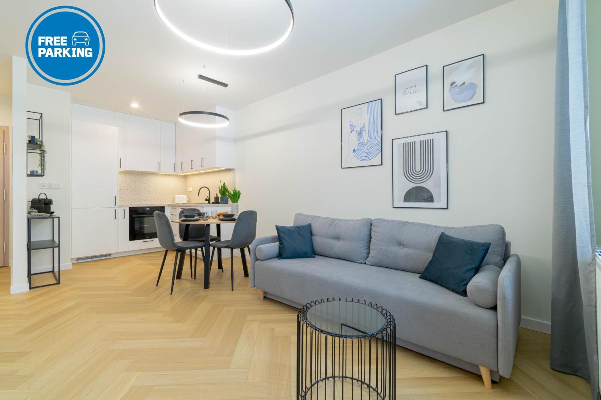 Blue Apartment Ceglana - Free Parking - Self Check-In カトヴィツェ エクステリア 写真