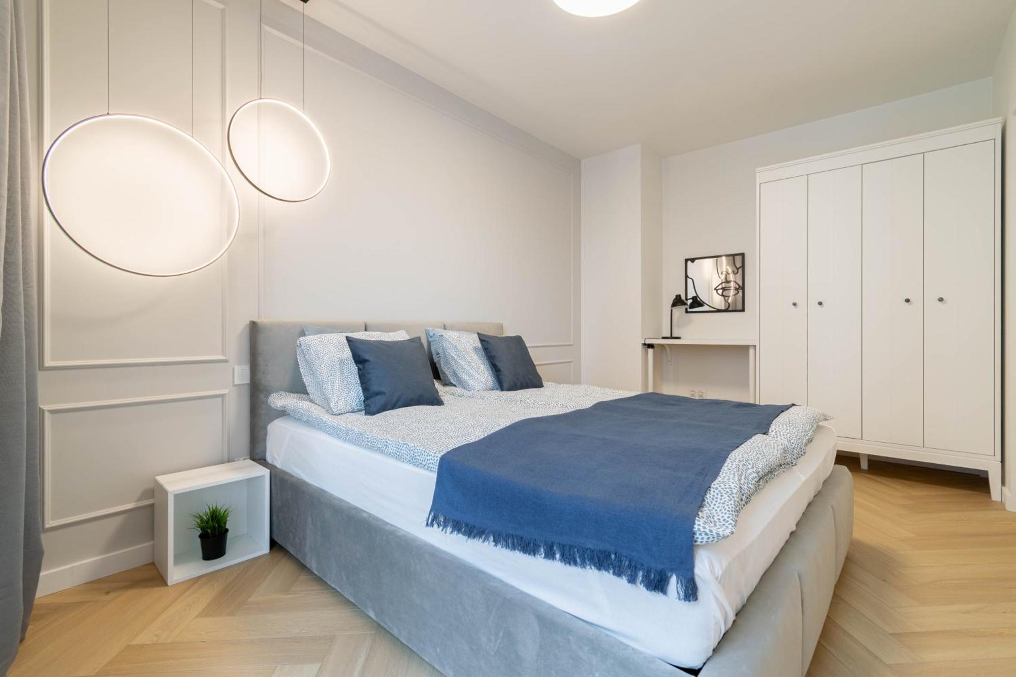 Blue Apartment Ceglana - Free Parking - Self Check-In カトヴィツェ エクステリア 写真