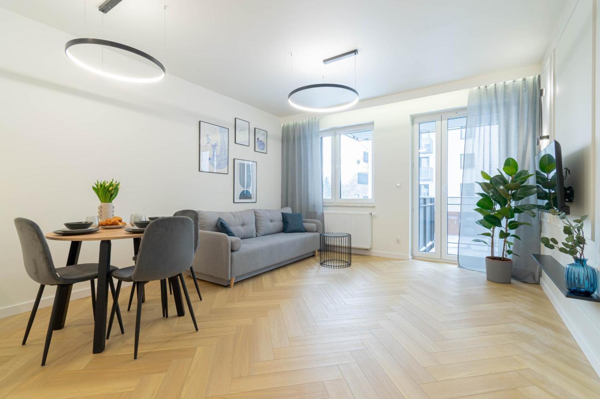 Blue Apartment Ceglana - Free Parking - Self Check-In カトヴィツェ エクステリア 写真